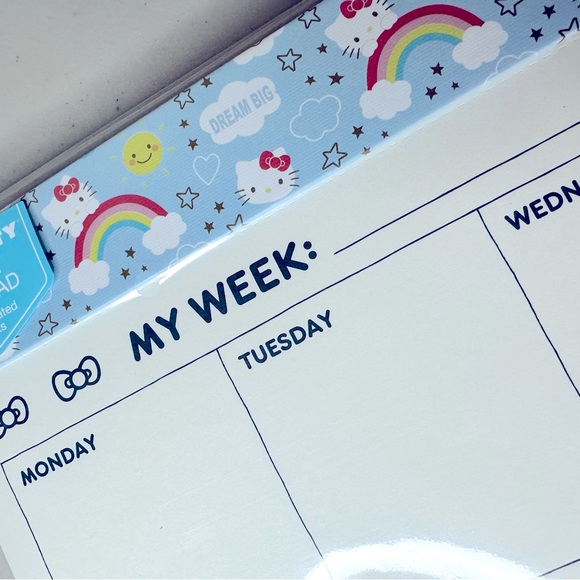 Adorable Hello Kitty Weekly Desk Pad - Picture 3 of 3